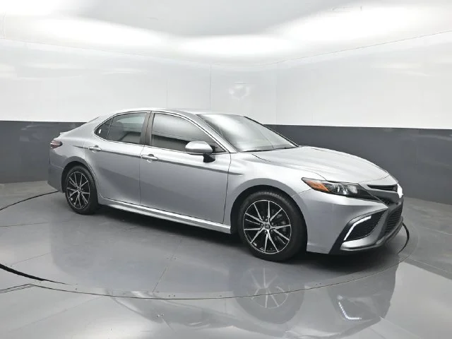 Used 2022 Silver Toyota SE image 34