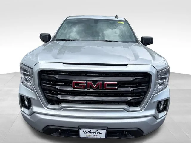 Used 2022 Quicksilver Metallic GMC Elevation image 9