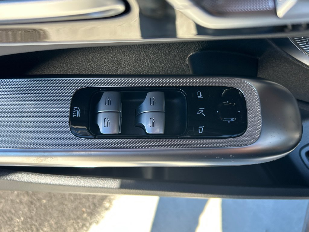New 2027 MANUFAKTUR exclusive graphite grey magno Mercedes-Benz AMG® CLE 53 4MATIC+ Cabriolet image 44