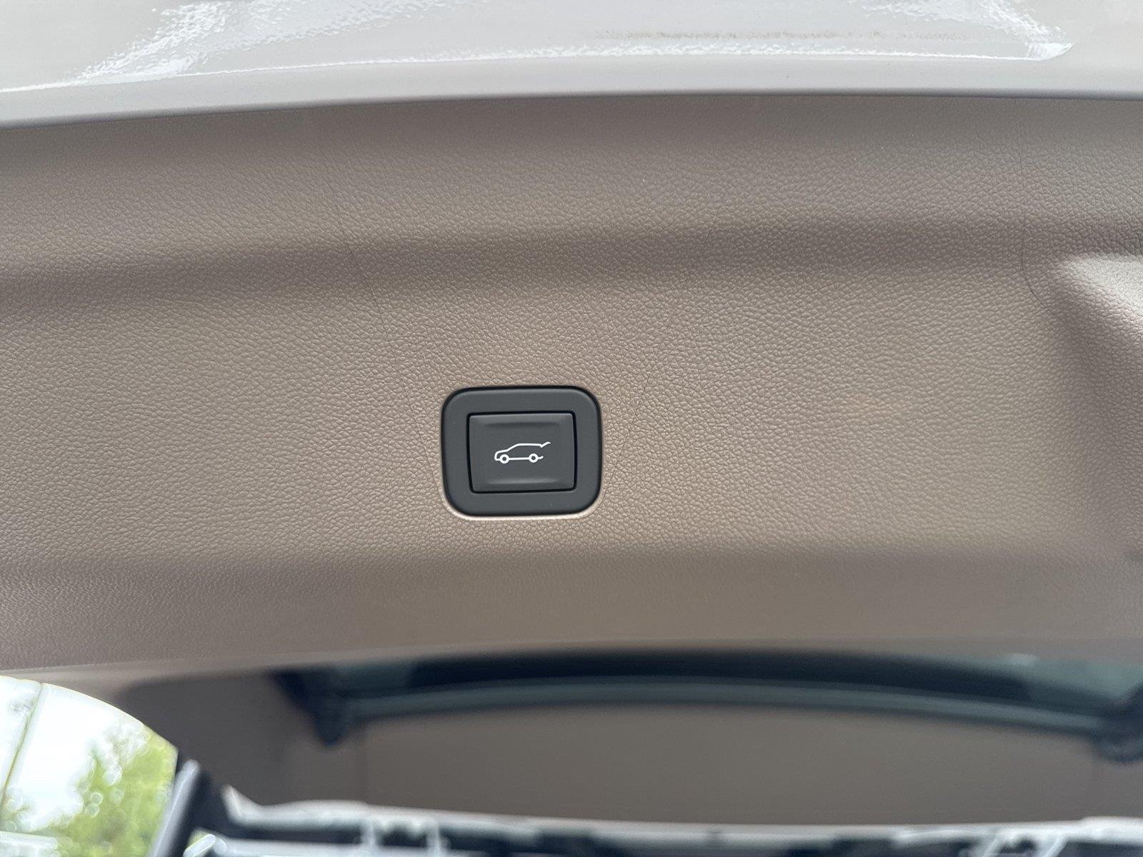 New 2026 Glacier White Tricoat GMC Denali image 37