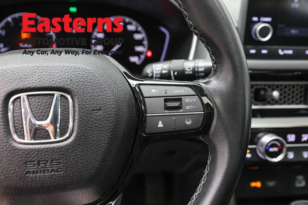 Used 2023 White Honda EX-L image 16