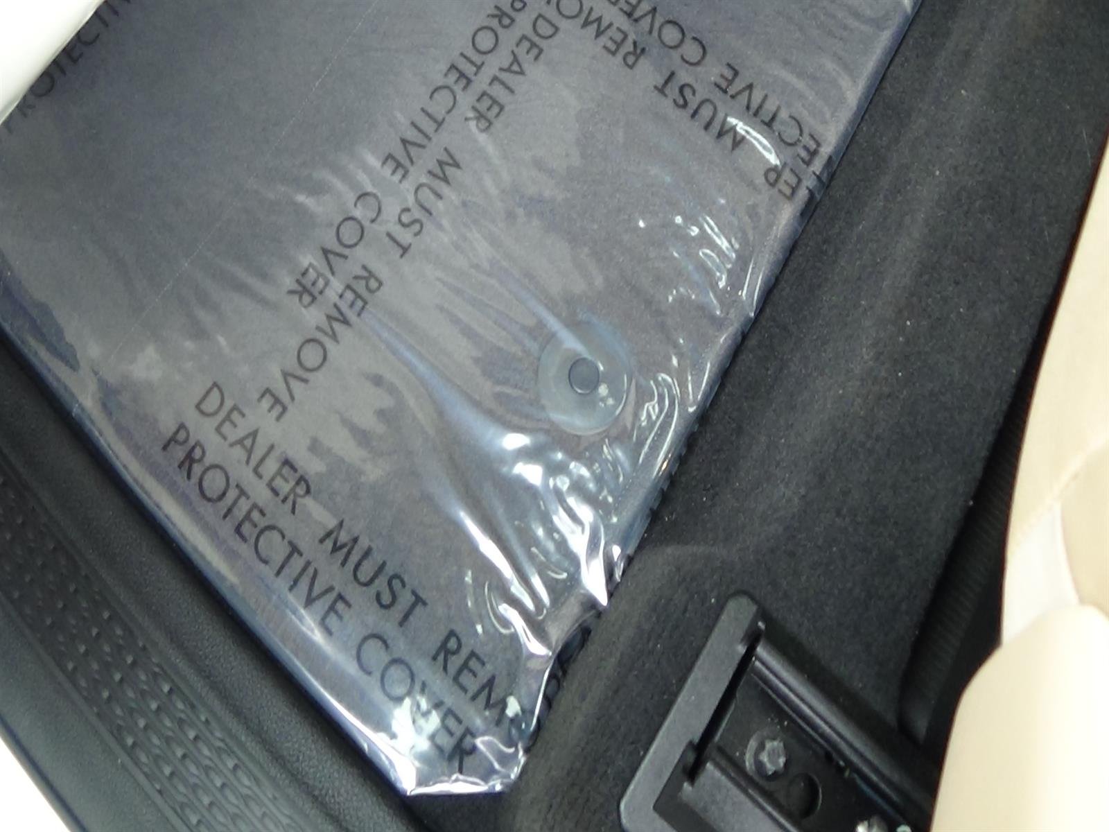 Certified Used 2025 Bright White Clear Coat (pw7) Jeep Limited image 20