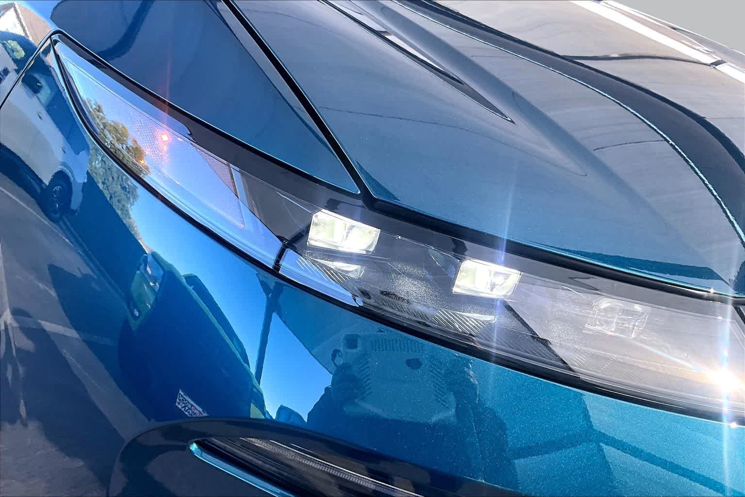 New 2026 Aurora Blue Pearl Metallic / Super Black Two-tone Nissan Platinum image 18