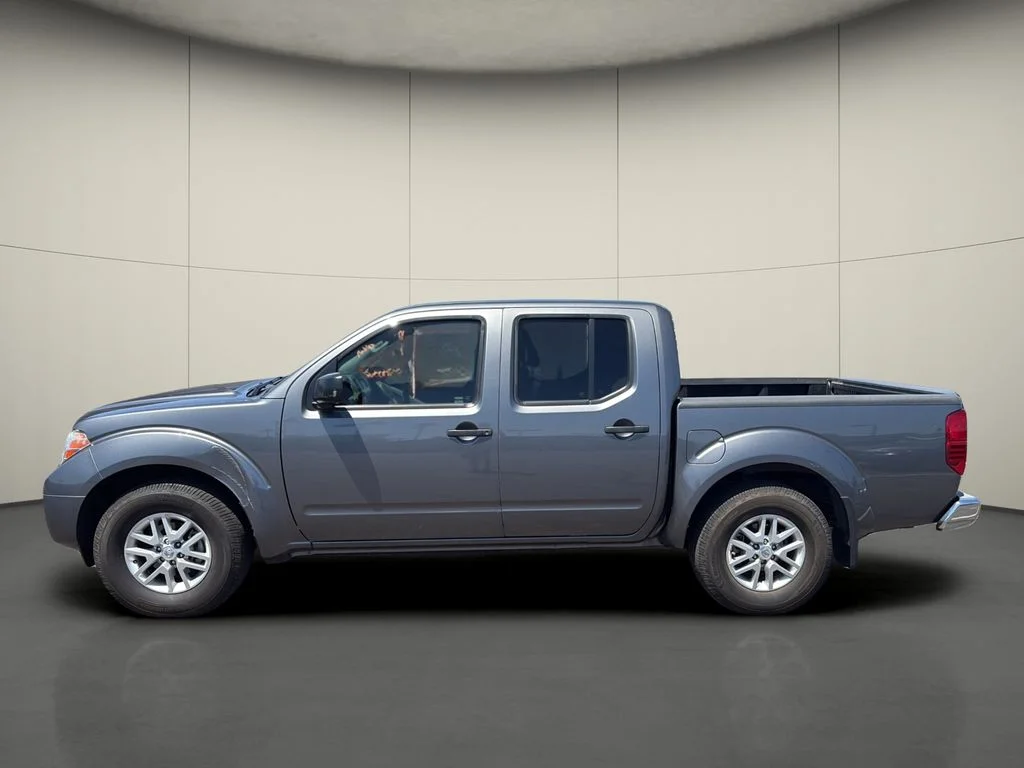 Used 2021 Gray Nissan SV image 4