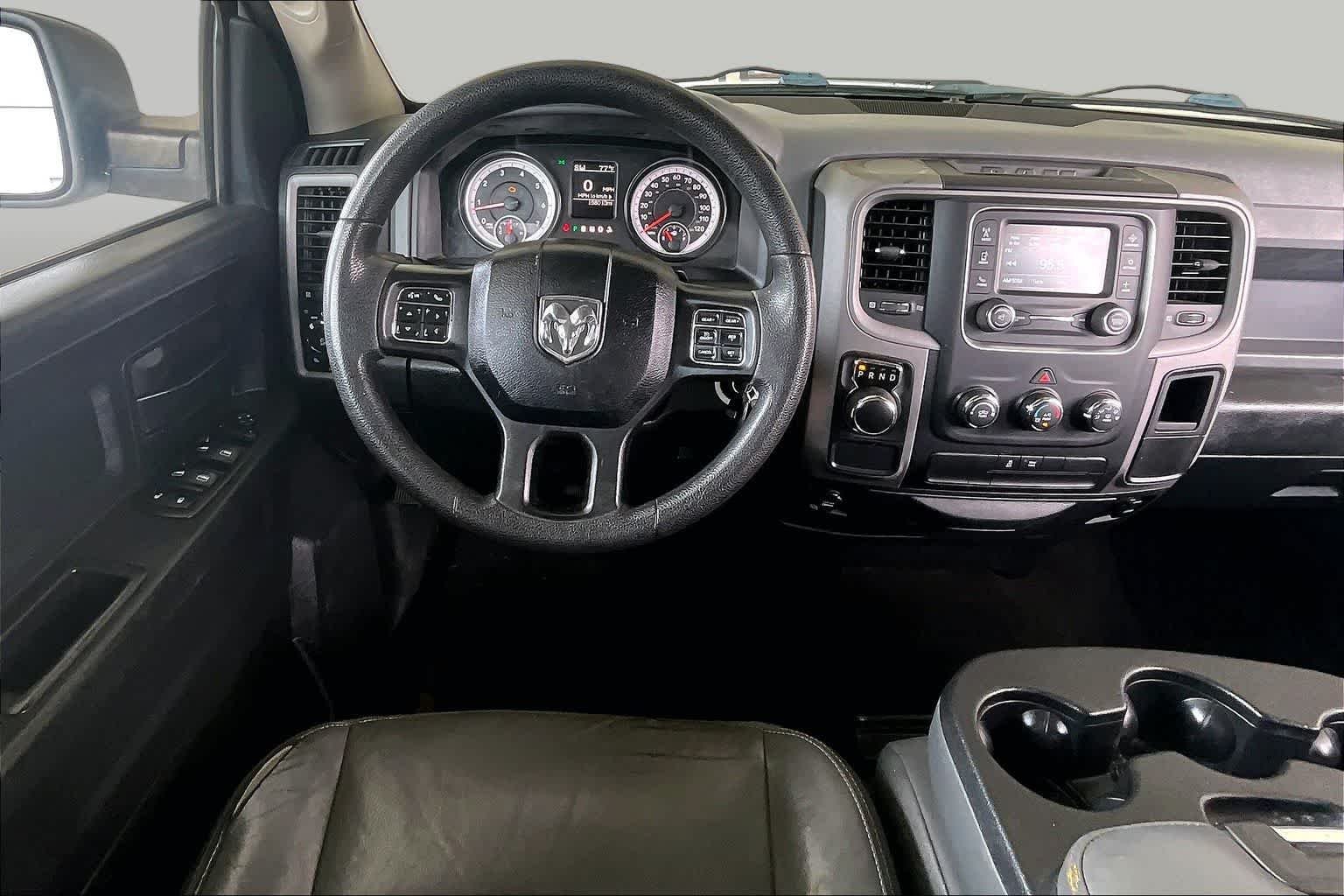 Used 2015 Bright White Clearcoat Ram Express image 5