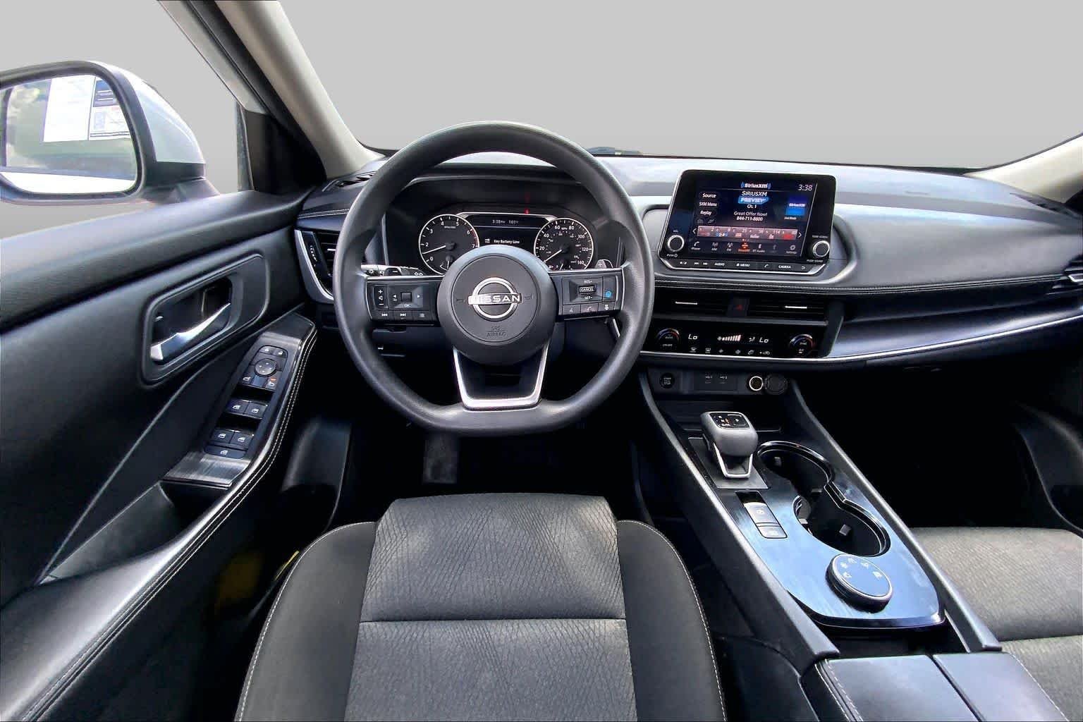 Used 2024 Everest White Pearl Nissan SV image 6