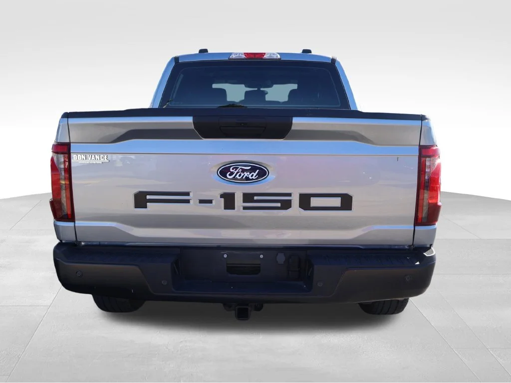 Used 2024 Silver Metallic Ford XL image 13