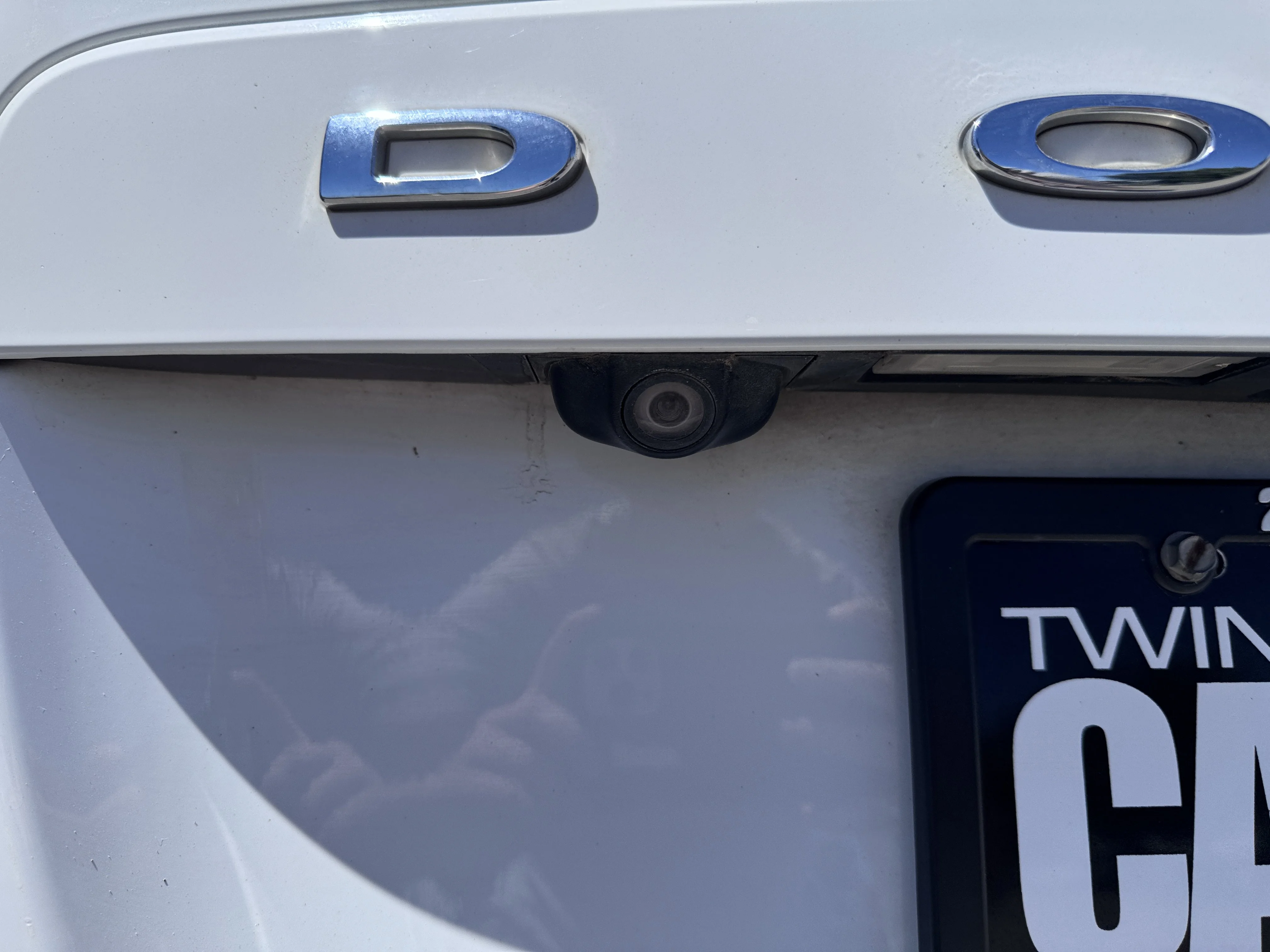 Used 2016 Bright White Clearcoat Dodge SXT Plus image 55