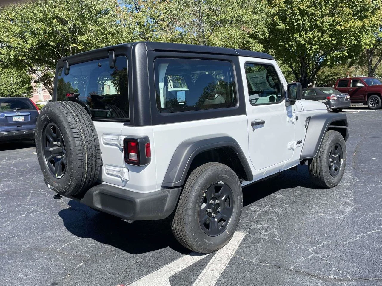 New 2026 Bright White Clear-Coat Exterior Paint Jeep Sport image 9