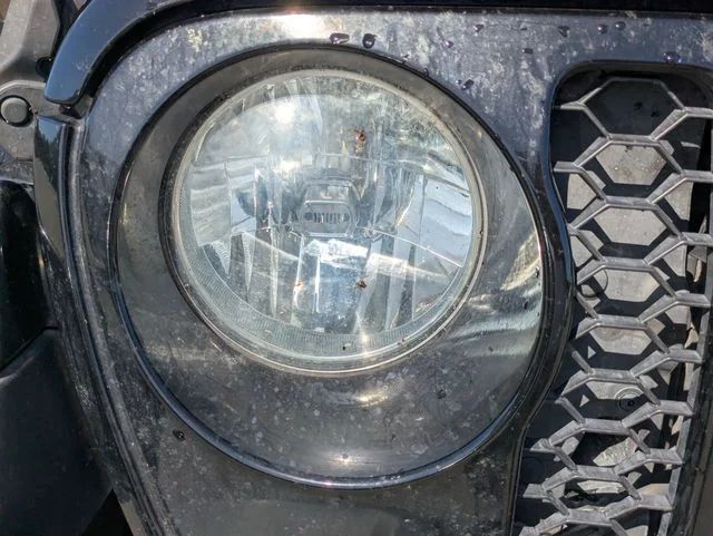 Certified Used 2022 Black Clearcoat Jeep Sport image 9