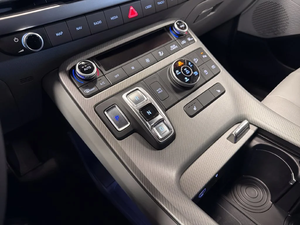 Certified Used 2025 Gray Hyundai SEL image 27