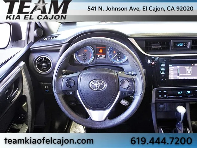 Used 2019 White Toyota LE image 19