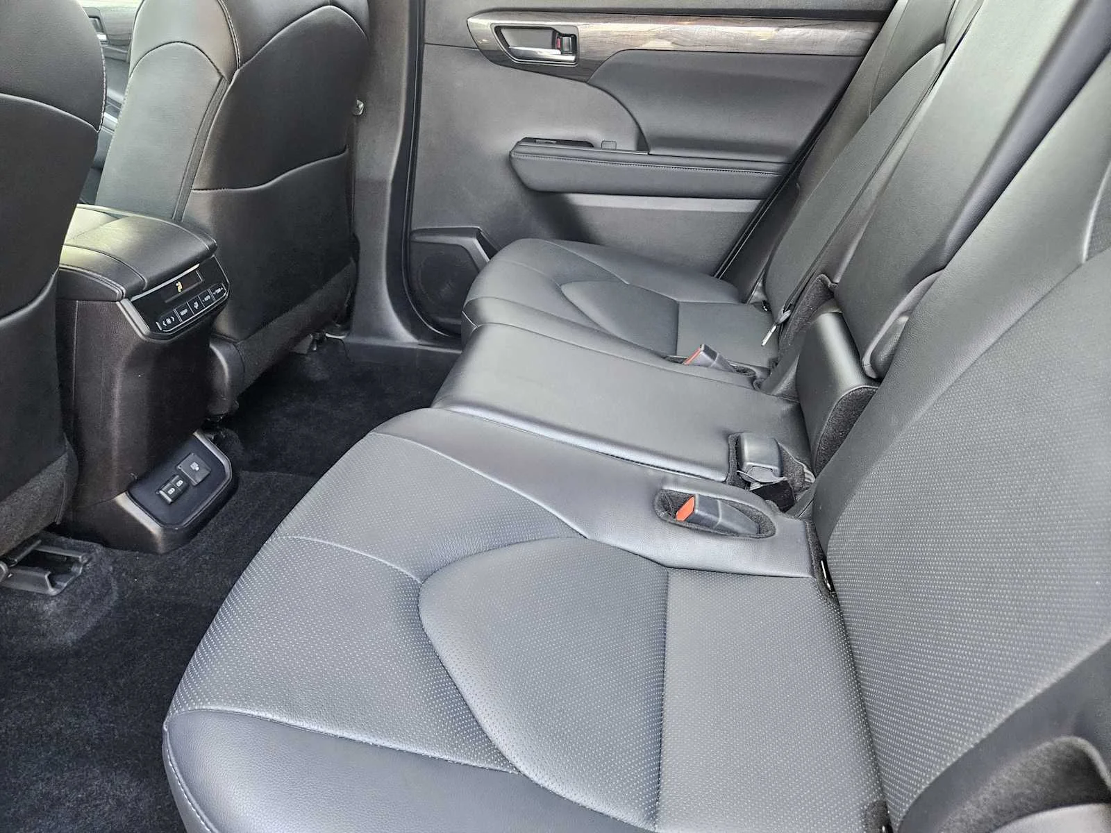 Used 2024 Ruby Flare Pearl Toyota Limited image 21