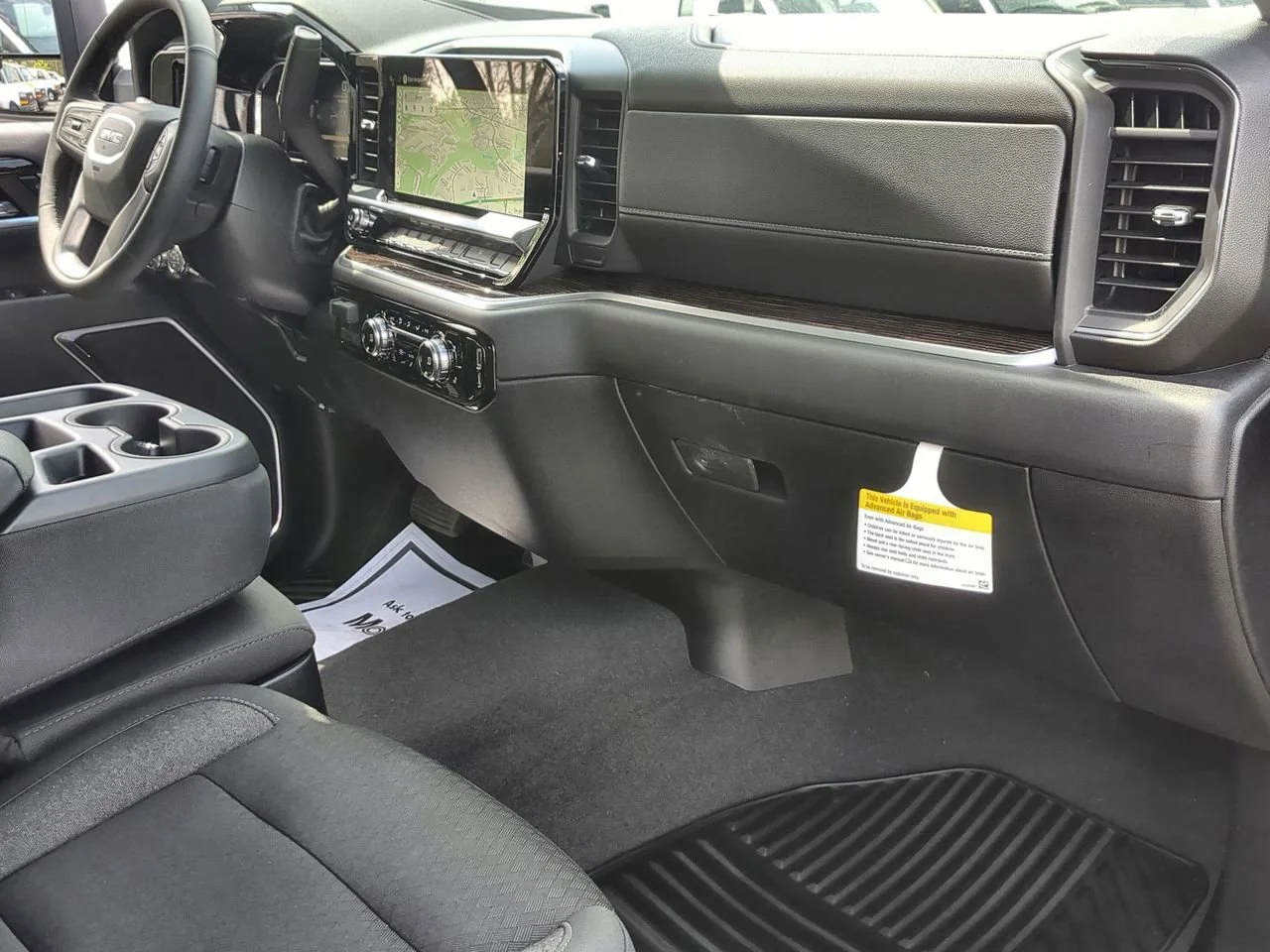 New 2026 Onyx Black GMC SLE image 28