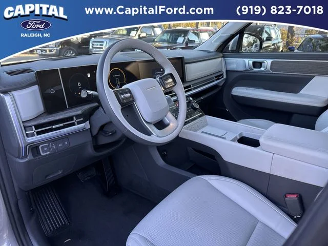 Used 2024 Silver Hyundai Calligraphy image 18