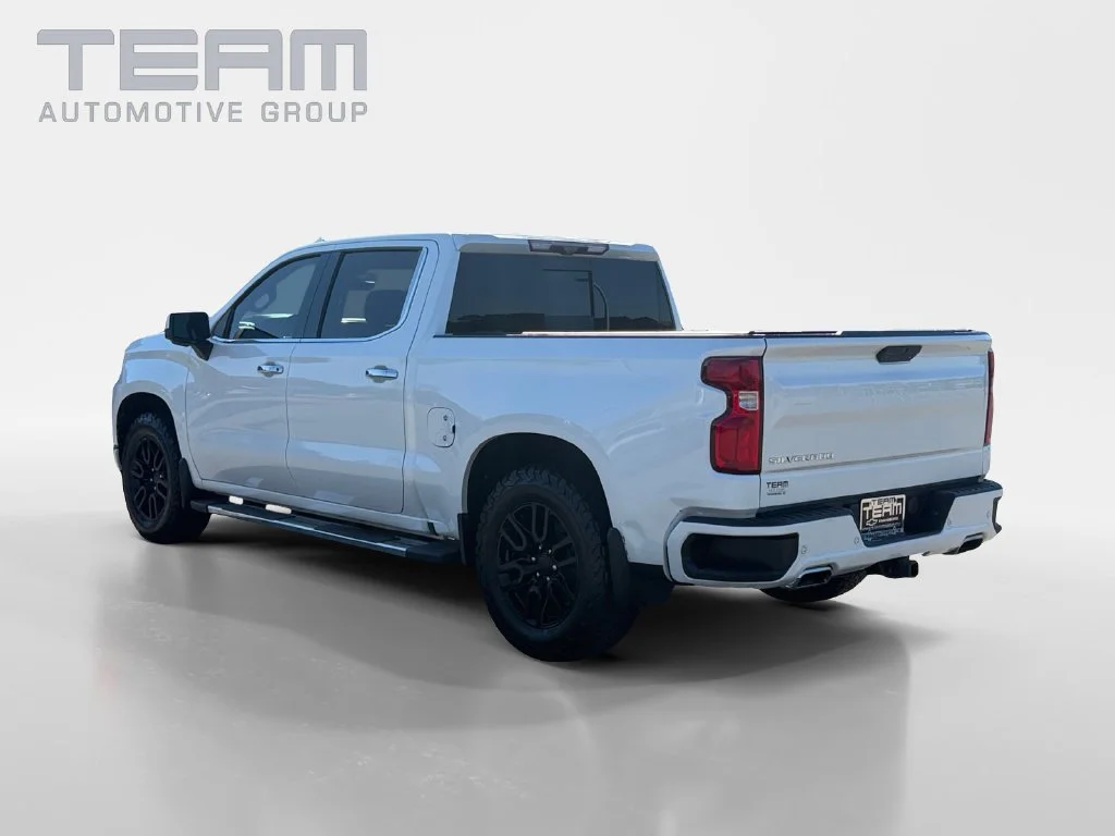 Used 2020 White Chevrolet High Country image 5