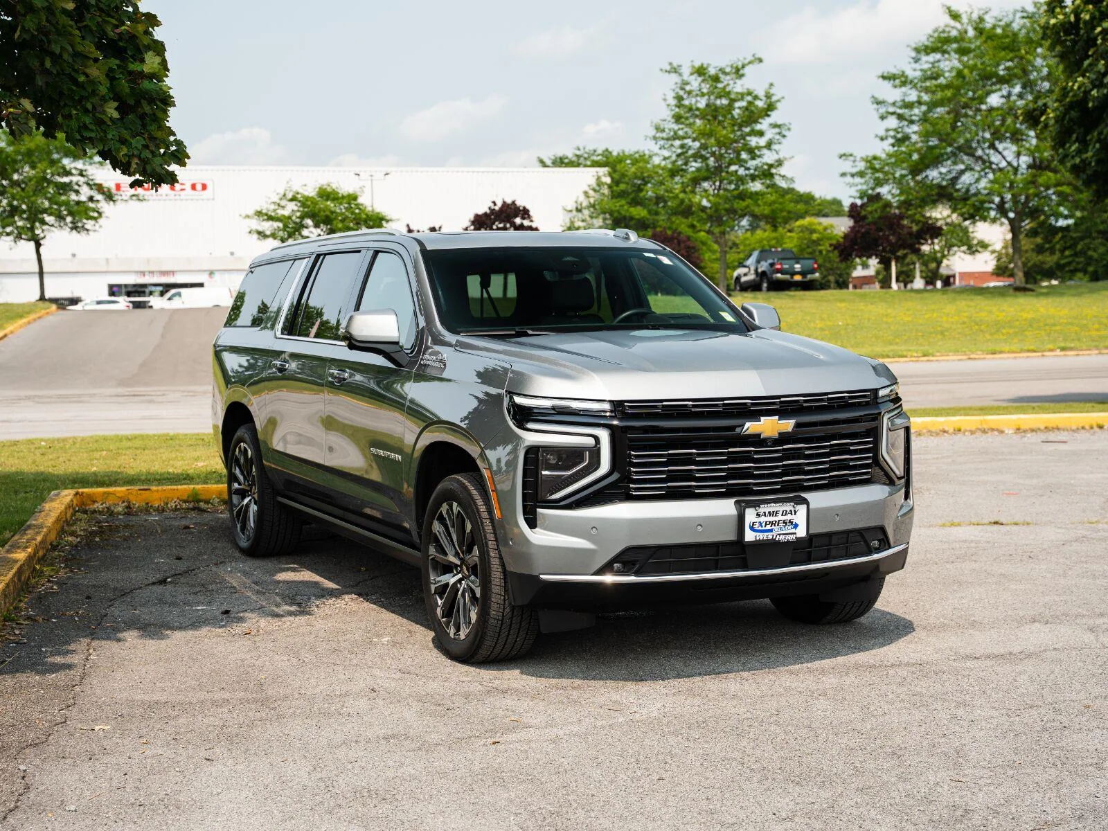 Used 2025 Sterling Gray Metallic Chevrolet High Country image 3