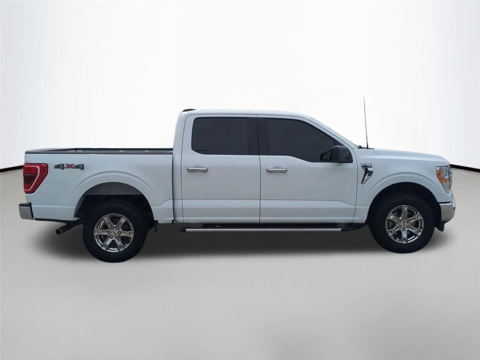 Used 2023 Oxford White Ford XL image 7