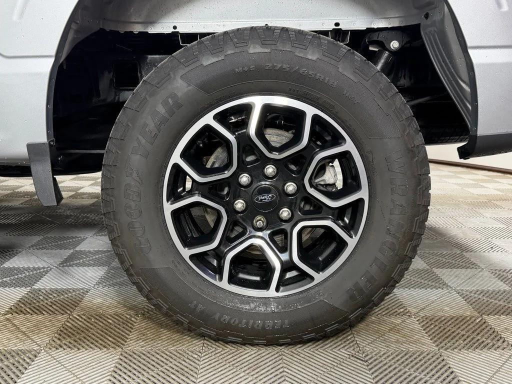 Used 2023 Silver Ford XLT image 23