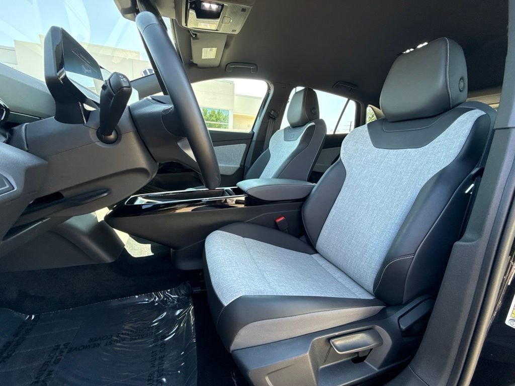 Certified Used 2025 Deep Black Volkswagen Pro image 10