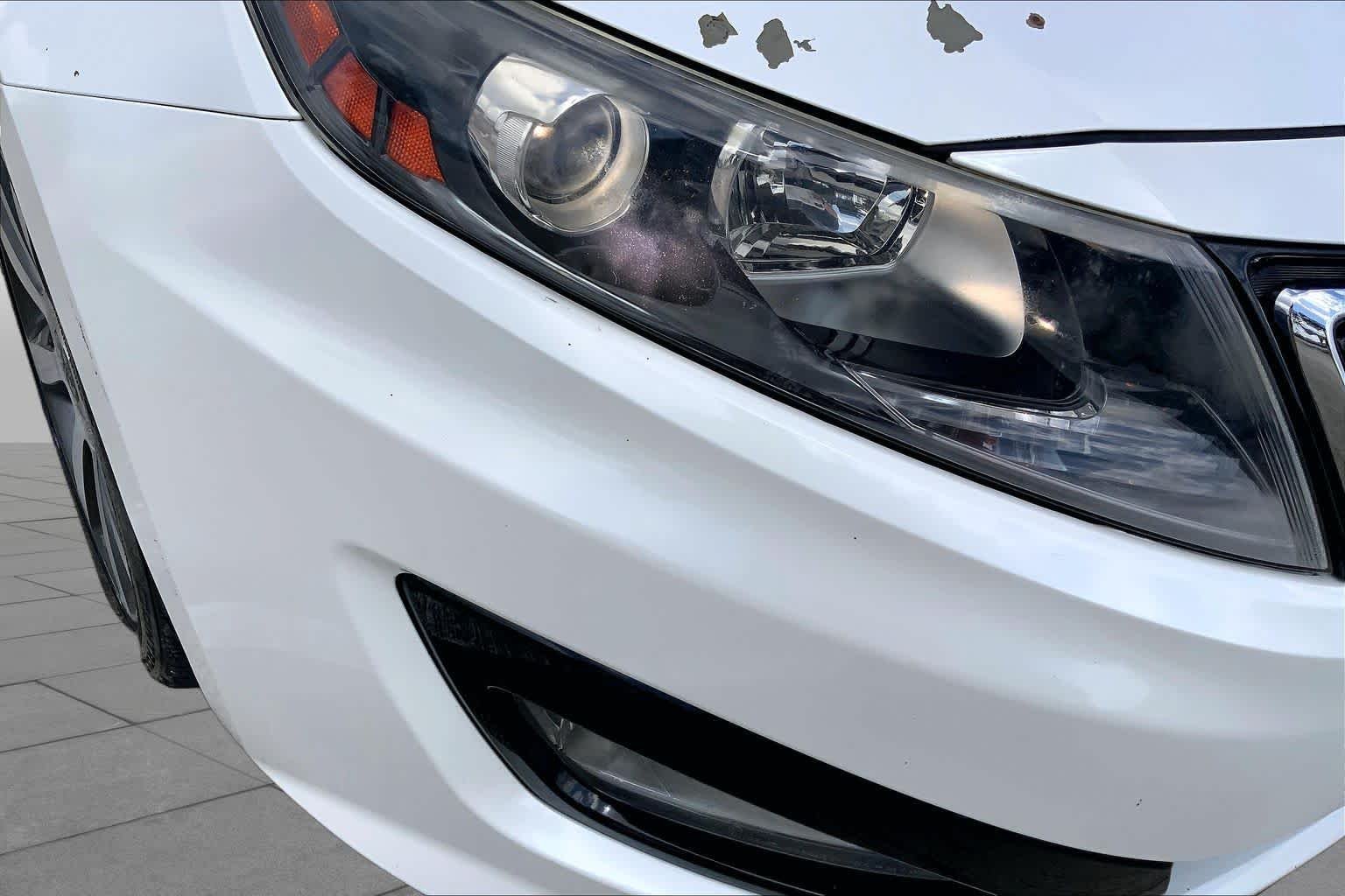 Used 2012 Snow White Pearl Kia SX image 23