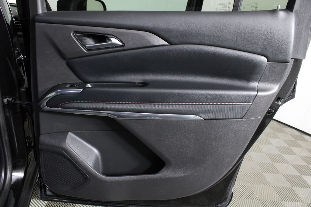 Used 2026 Black Chevrolet Z71 image 11
