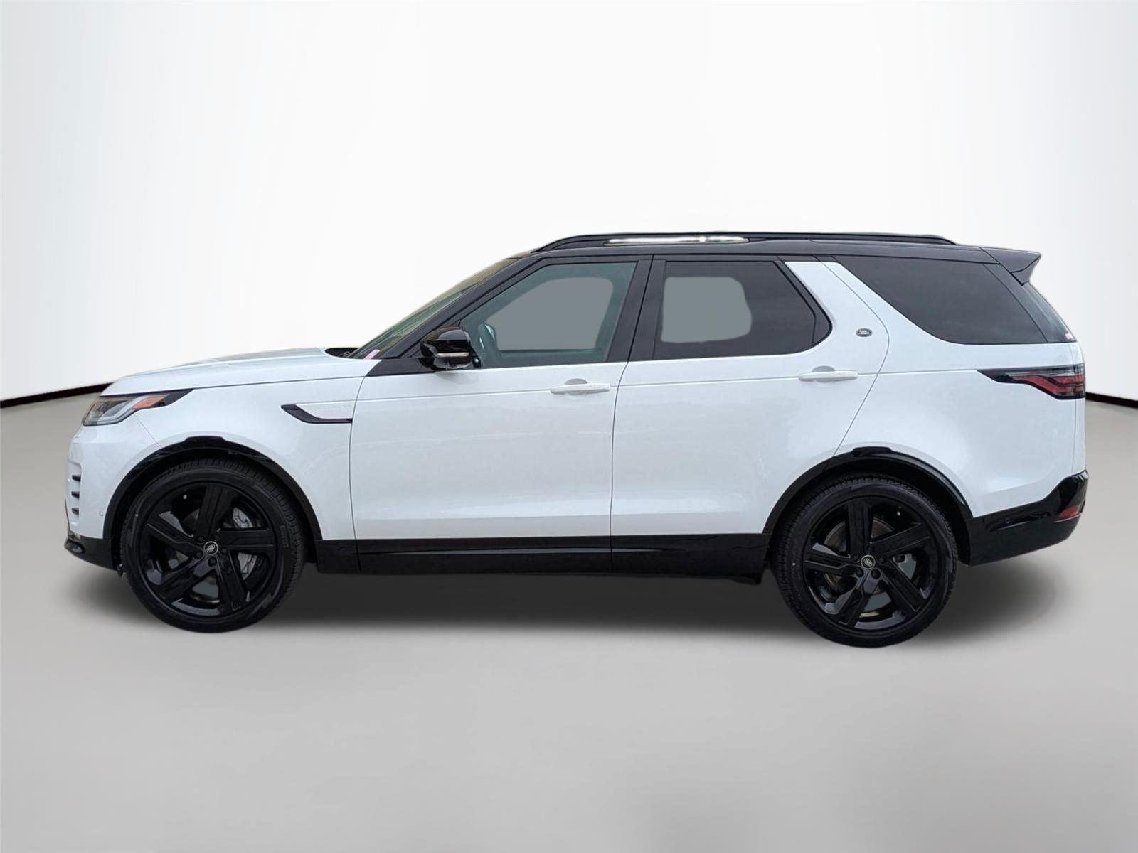 Used 2026 Fuji White Land Rover Dynamic SE image 8
