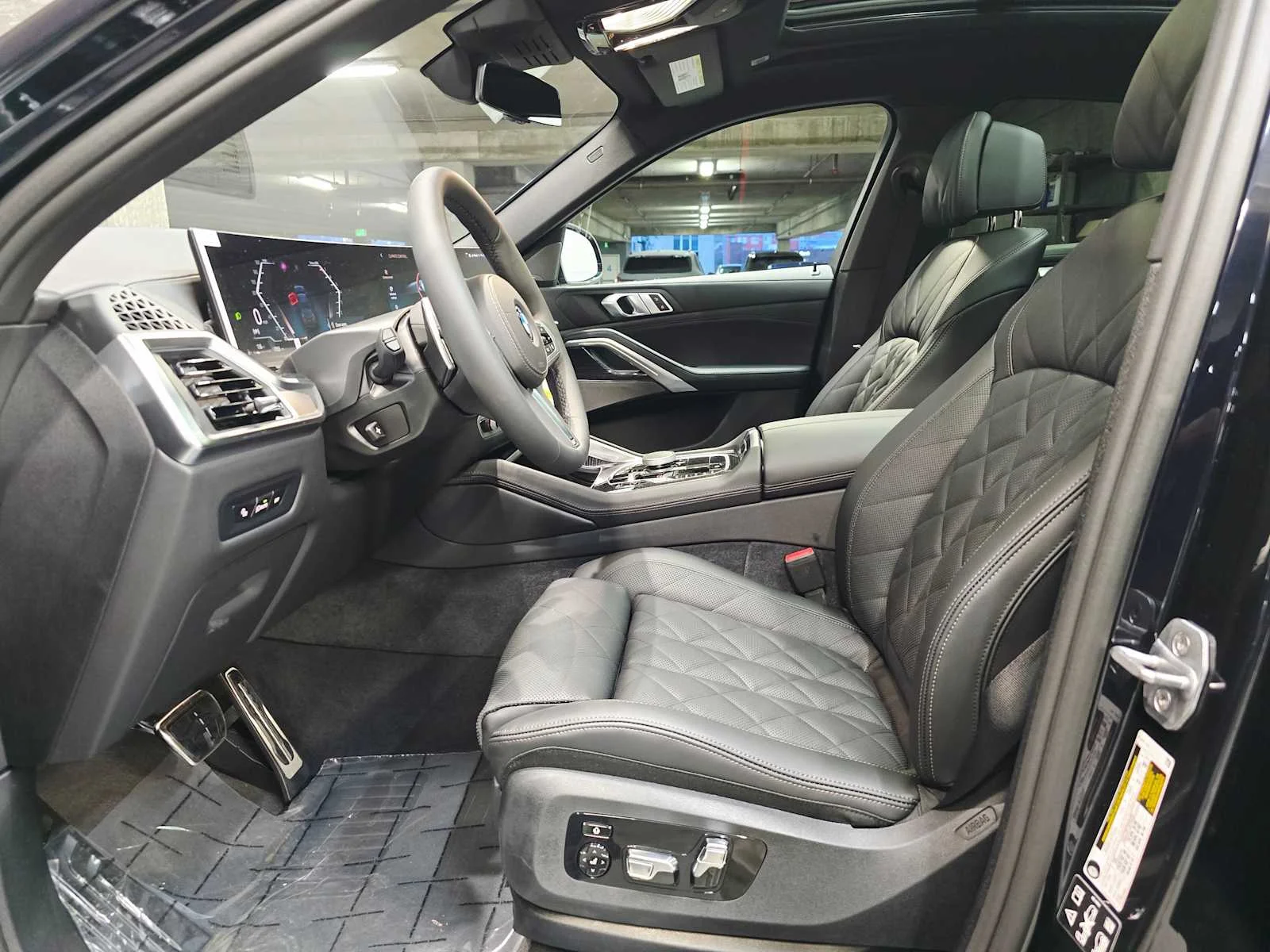 New 2026 Carbon Black Metallic BMW xDrive40i image 23