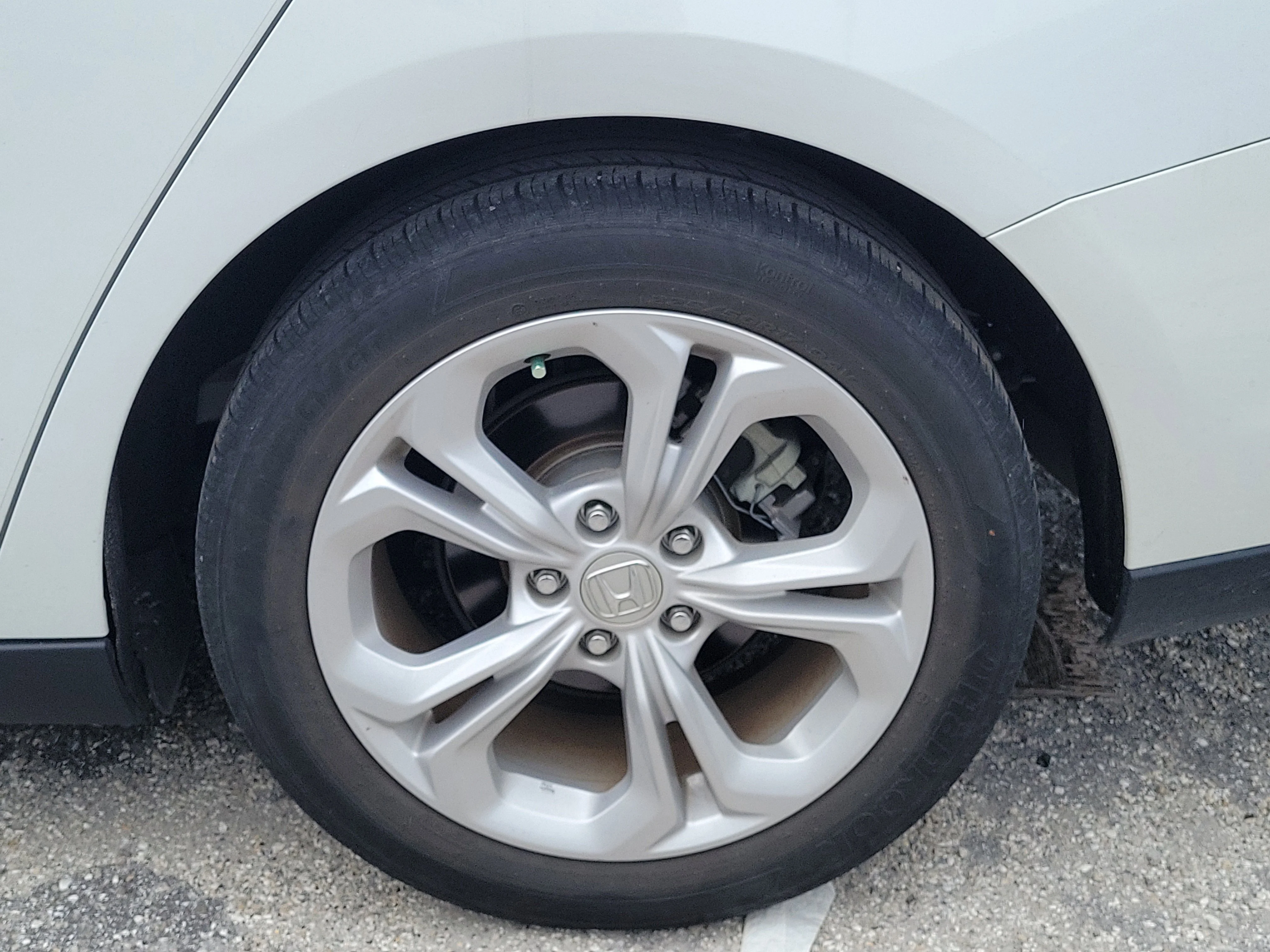 Used 2023 White Honda LX image 4