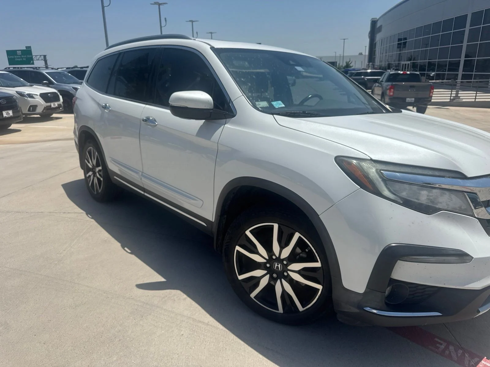Used 2020 White Honda Touring image 2