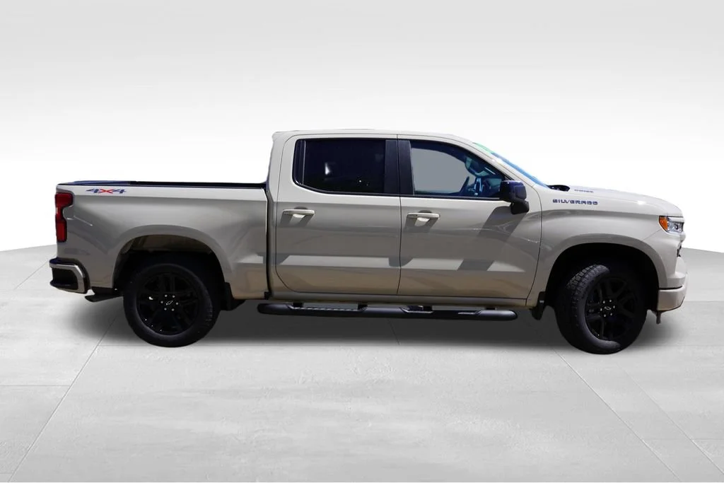 New 2026 White Sands Chevrolet RST image 2