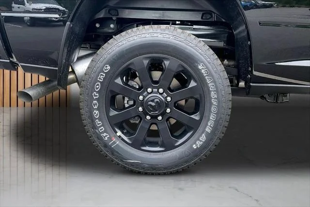 New 2026 Diamond Black Crystal Pearl-Coat Exterior Paint RAM LARAMIE image 36