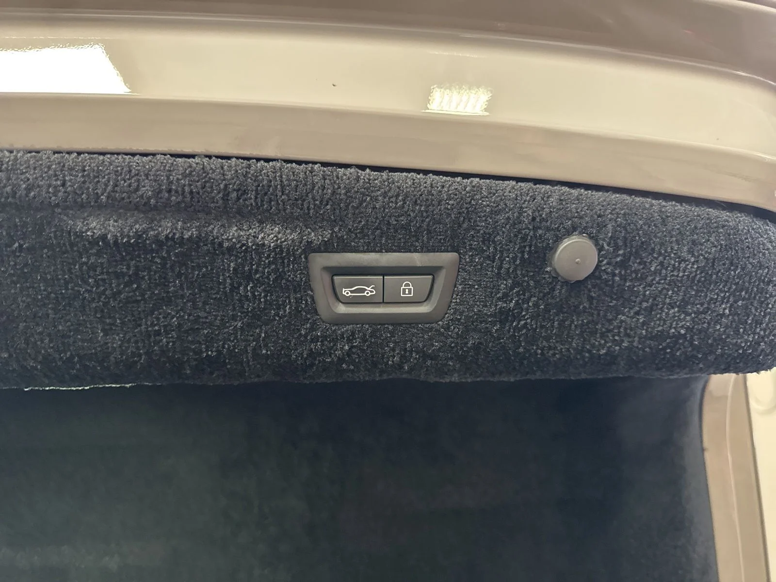 Used 2022 Gray Rolls-Royce Base image 29