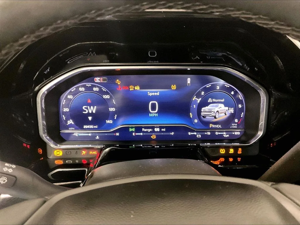 Used 2024 White Chevrolet LT image 24