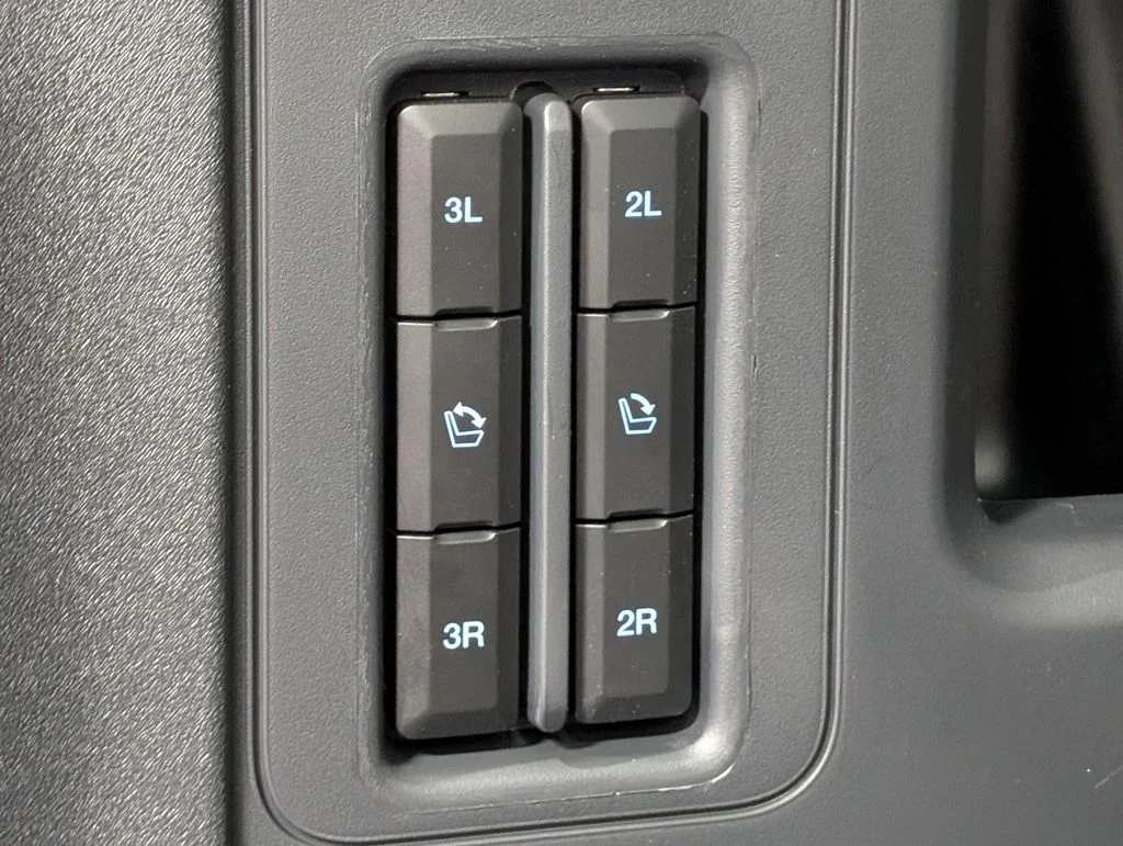 New 2027 Glacier Gray Metallic Tri-Coat Ford Active image 23