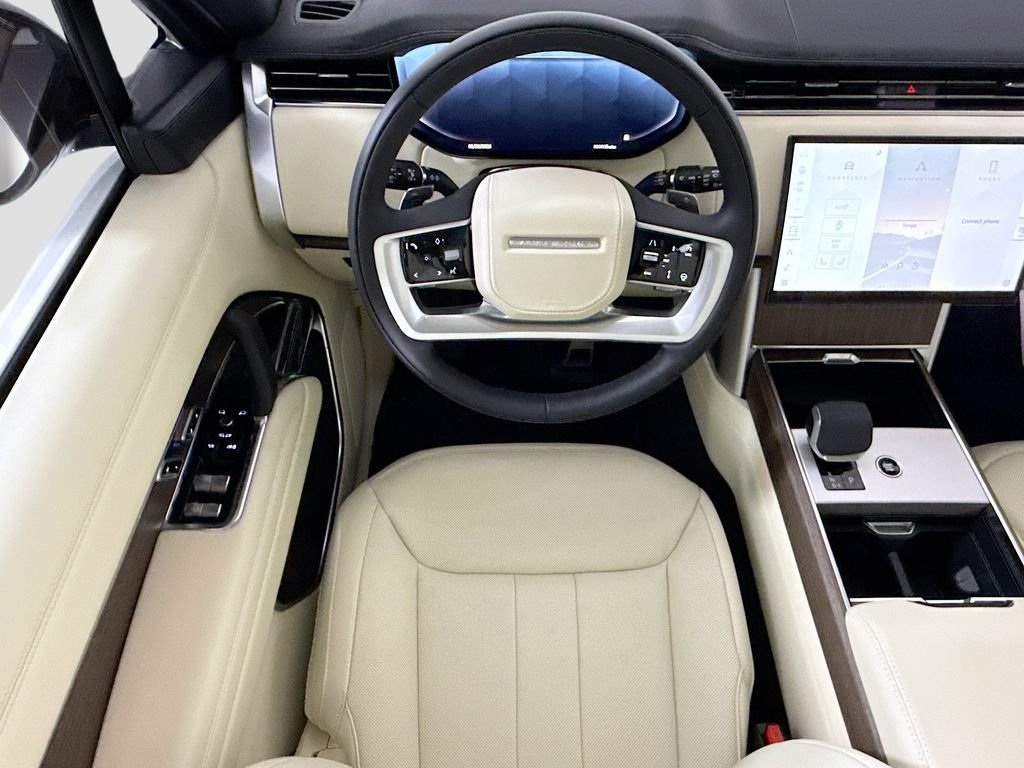 New 2026 Fuji White LAND ROVER SE 7 Seats image 10