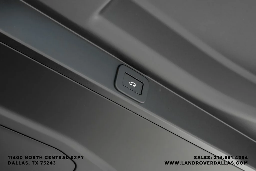 New 2026 Charente Grey Prem Met Land Rover SE image 53