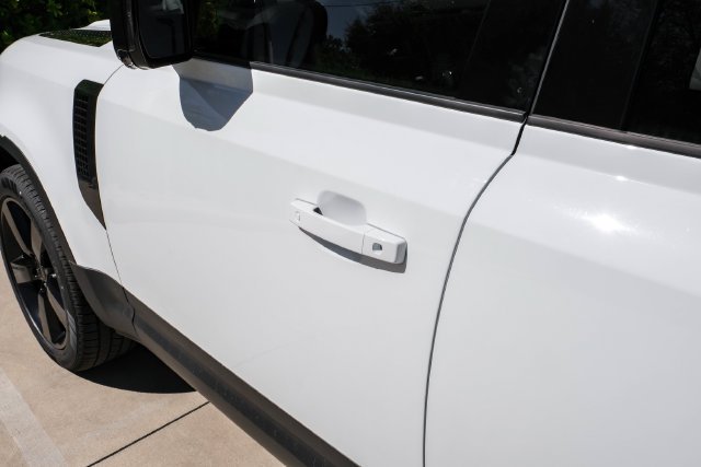 New 2026 Fuji White Land Rover S image 47