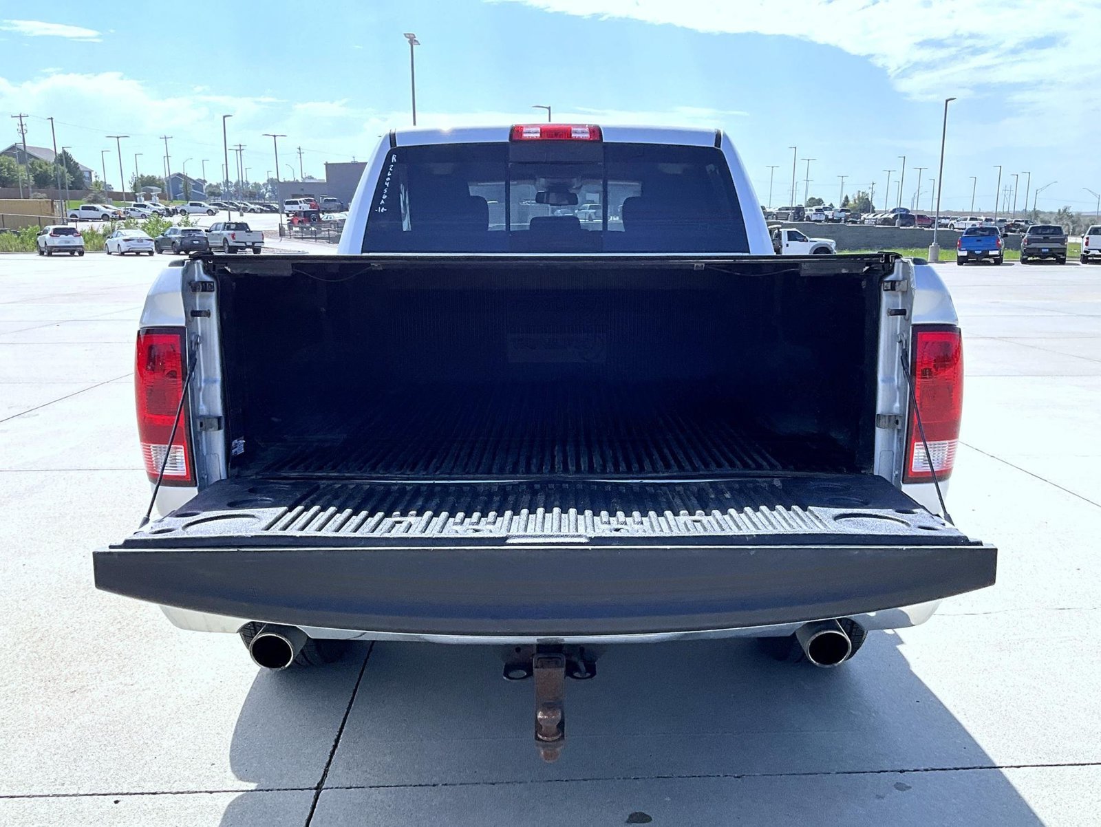 Used 2018 Bright Silver Clearcoat Metallic Ram Big Horn image 23