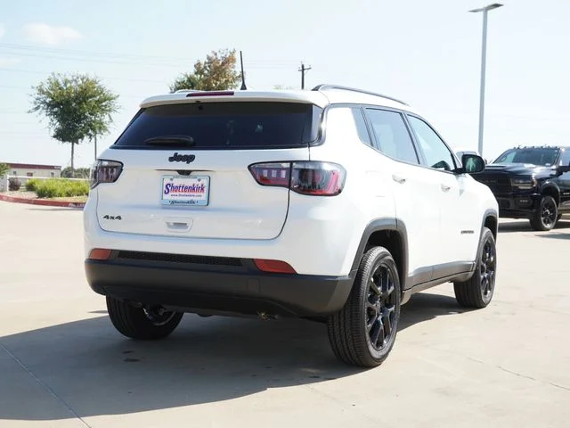 New 2026 Bright White Clear-Coat Exterior Paint Jeep Latitude image 10