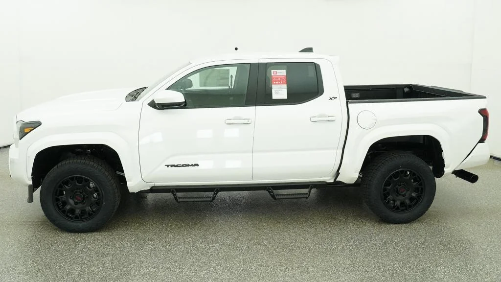 New 2026 Ice Cap Toyota SR5 image 36