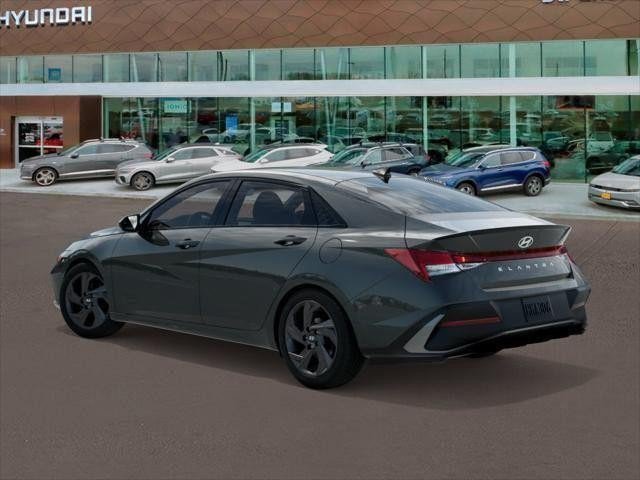 Used 2026 Gray Hyundai SEL Sport image 5