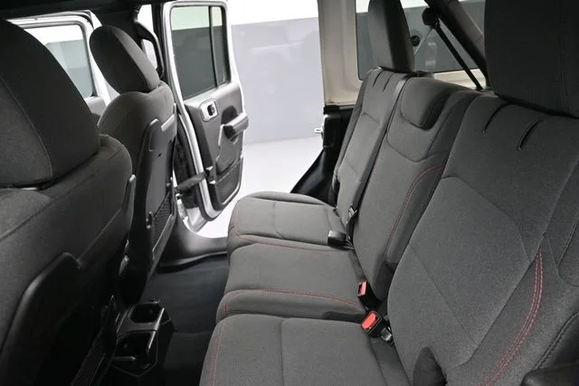 Used 2024 Silver Jeep Rubicon image 15