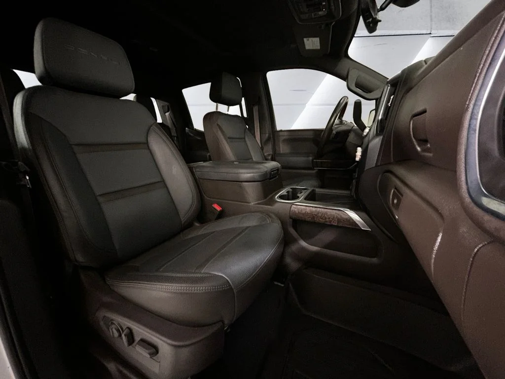 Used 2020 White GMC Denali image 14