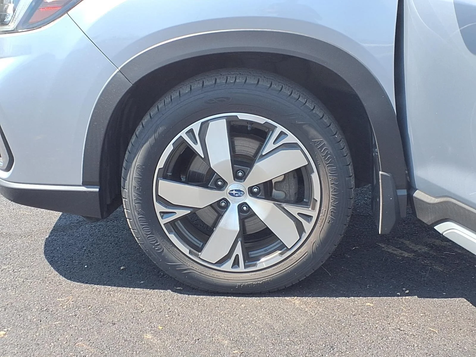 Used 2020 Ice Silver Metallic Subaru Touring image 23