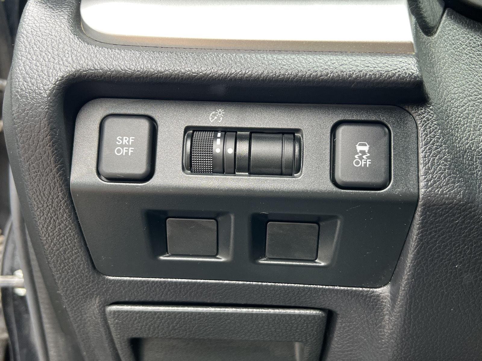Used 2015 Crystal Black Silica Subaru Premium image 30