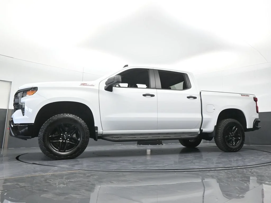 Used 2024 Summit White Chevrolet Custom Trail Boss image 60