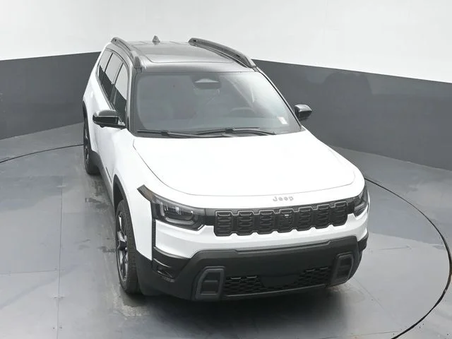 New 2026 Bright White Clear-Coat Exterior Paint Jeep Overland image 41