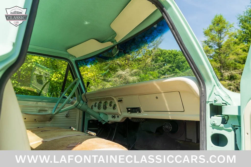 Used 1970  Ford  image 63