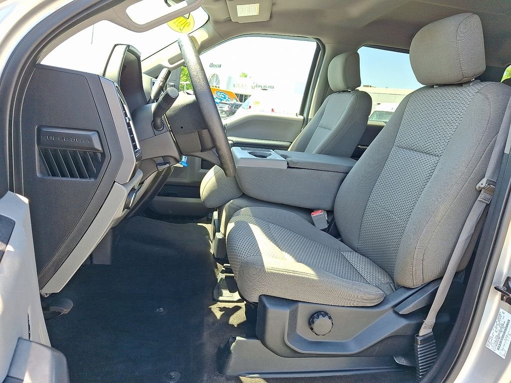 Used 2018 Silver Ford XLT image 15